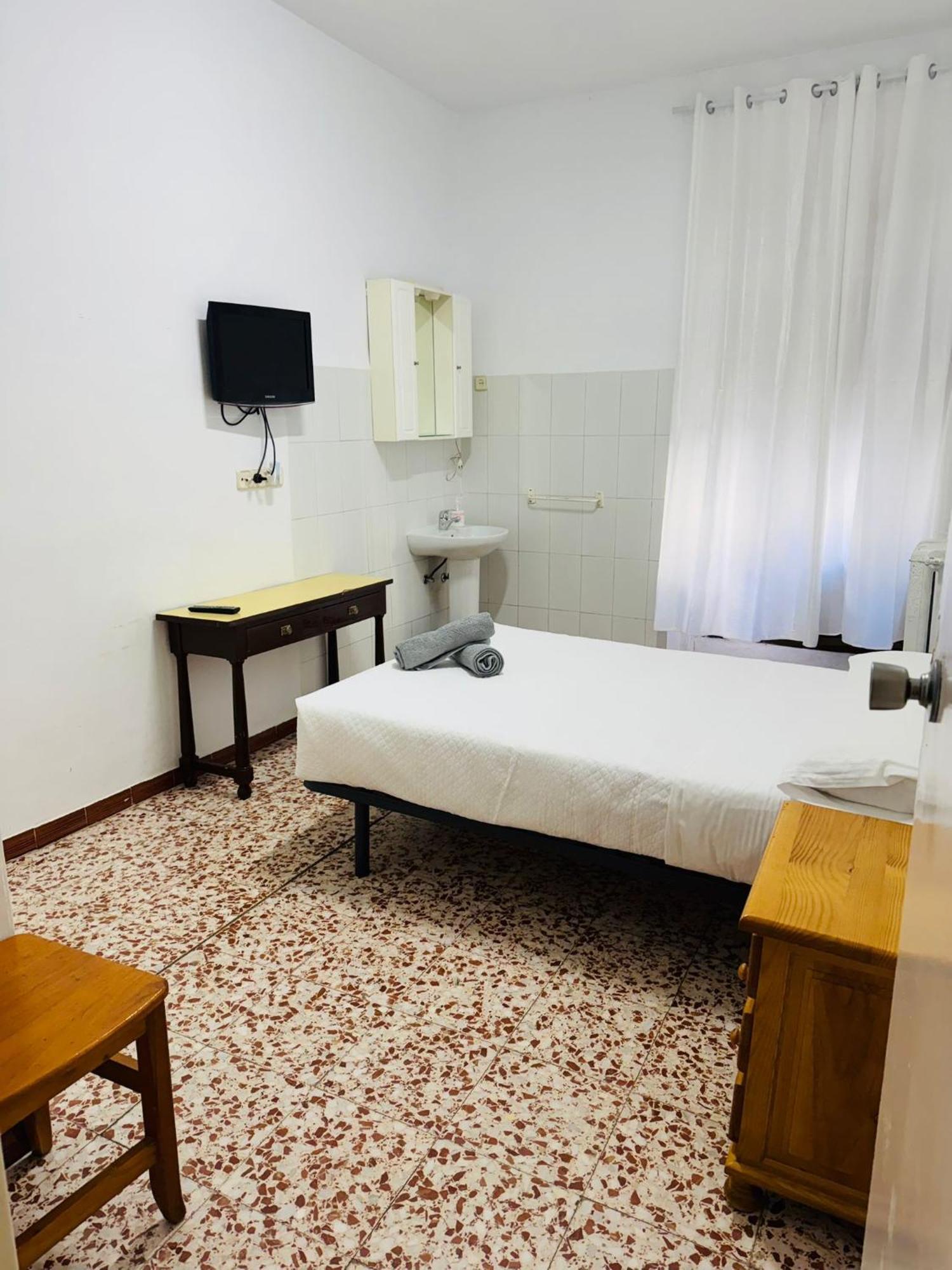Habitación Doble con baño compartido - 1 o 2 camas